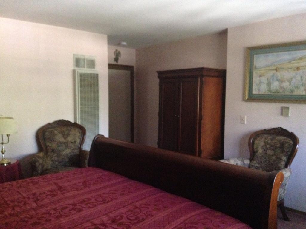 Switzerland Haus Bed And Breakfast Inn Big Bear Lake Rom bilde