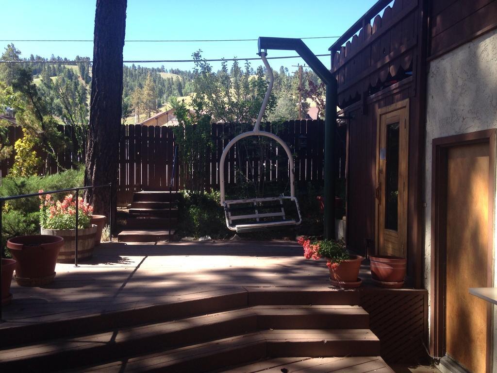 Switzerland Haus Bed And Breakfast Inn Big Bear Lake Eksteriør bilde