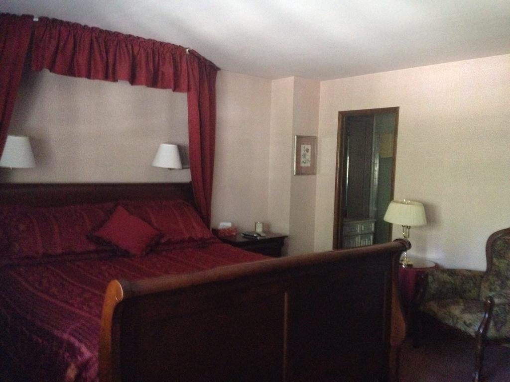 Switzerland Haus Bed And Breakfast Inn Big Bear Lake Rom bilde